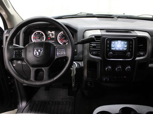 Used 2015 RAM 3500 Tradesman w/ Chrome Appearance Group image 2