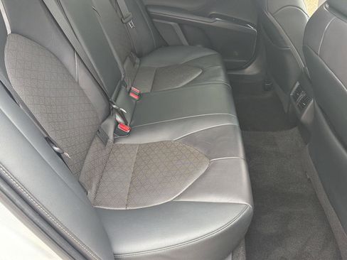 Used 2020 Toyota Camry XSE FWD image 17