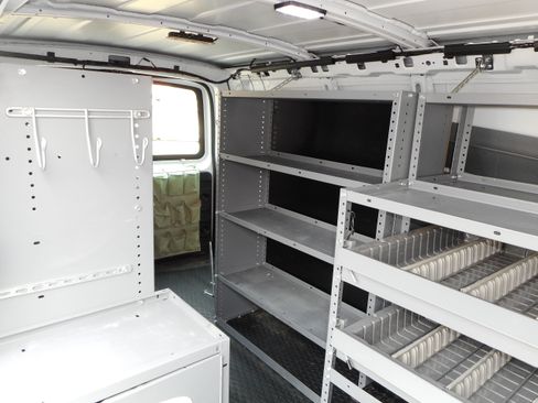 Used 2016 Chevrolet Express 2500 w/ Cold Climate Package RWD image 28