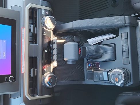 New 2025 Toyota Tacoma TRD Off-Road image 15