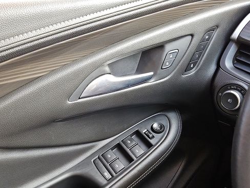 Used 2020 Buick Envision Essence w/ Experience Buick Package image 14