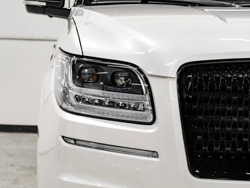 Used 2018 Lincoln Navigator Black Label w/ Cargo Package image 60