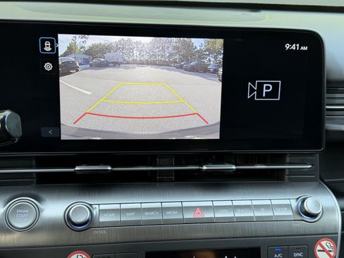 Used 2024 Hyundai Kona SEL AWD/4WD image 11