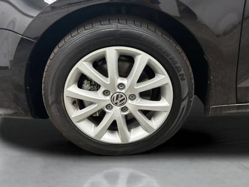 Used 2015 Volkswagen Jetta SE FWD image 27