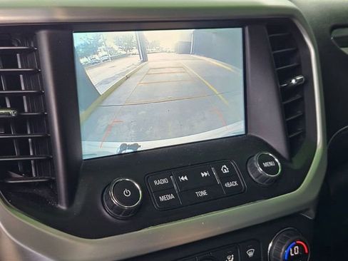 Used 2019 GMC Acadia SLT FWD image 10