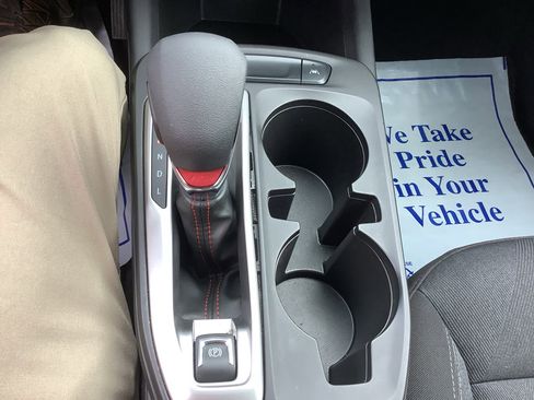 Used 2024 Chevrolet Trax ACTIV w/ Sunroof Package image 21