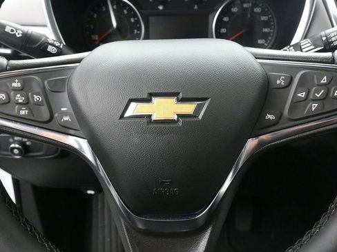 Used 2023 Chevrolet Equinox LT w/ Driver Convenience Package image 11