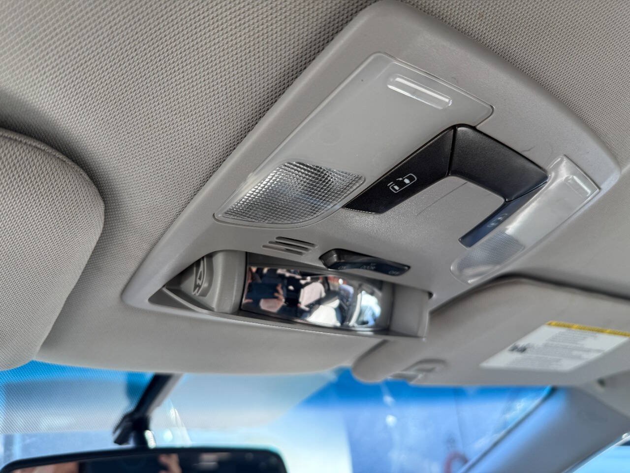 Used 2015 Toyota Sienna LE FWD image 26