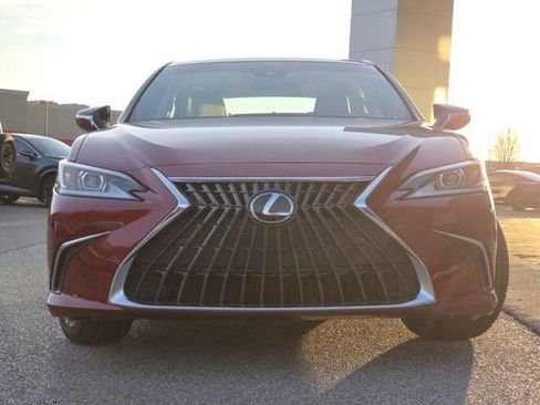 New 2025 Lexus ES 350 w/ Premium Package image 3
