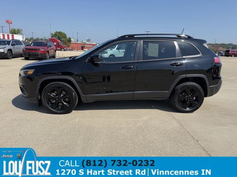 Used 2021 Jeep Cherokee Latitude Plus FWD image 4