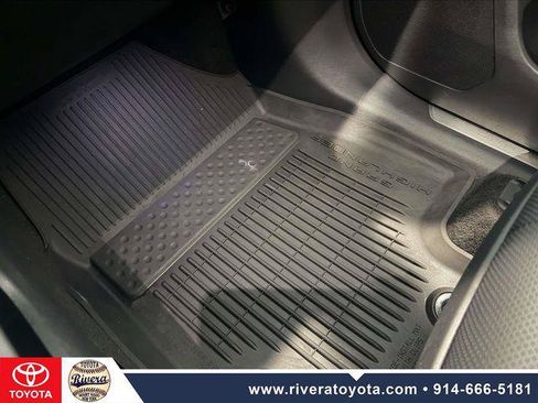 Certified 2024 Toyota Grand Highlander AWD image 25