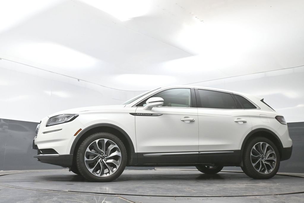 Used 2021 Lincoln Nautilus Reserve AWD/4WD image 53