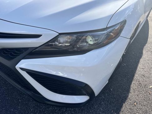 Used 2024 Toyota Camry SE image 10