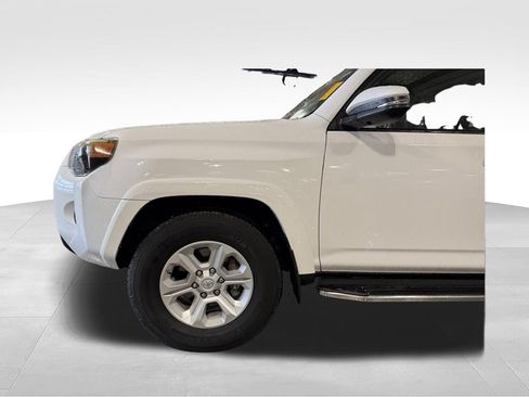 Used 2015 Toyota 4Runner SR5 Premium RWD image 25
