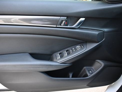 Used 2020 Honda Accord Sport image 15