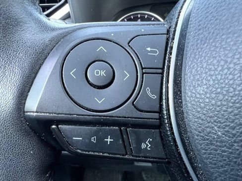 Used 2021 Toyota RAV4 XLE Premium FWD image 24