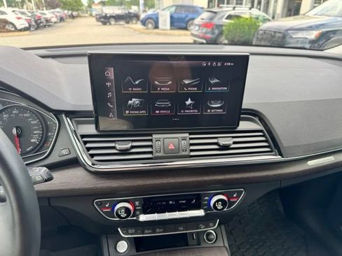 Certified 2023 Audi Q5 Premium Plus w/ Convenience Package AWD/4WD image 35
