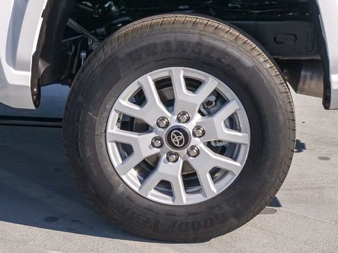 New 2026 Toyota Tacoma SR5 image 7