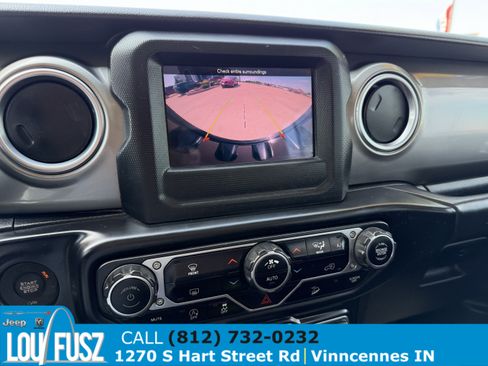 Used 2020 Jeep Wrangler Unlimited Sahara AWD/4WD image 23