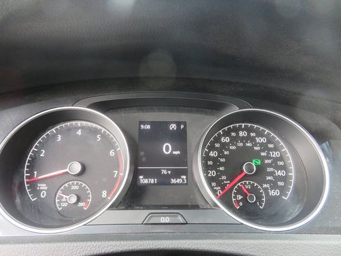 Used 2019 Volkswagen Golf S FWD image 15