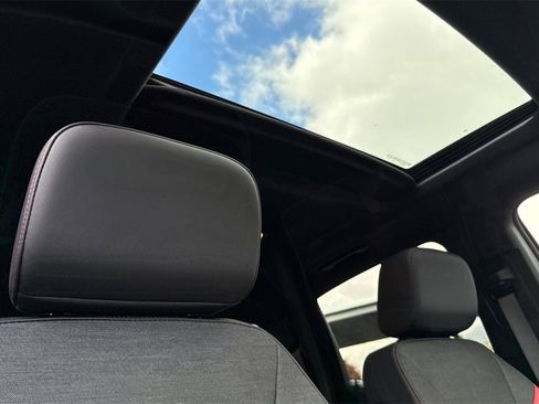 Used 2025 Chevrolet Colorado Z71 image 24