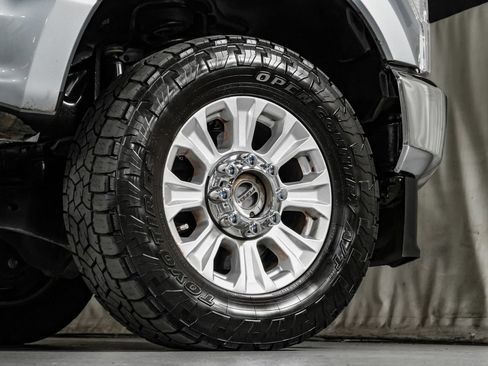 Used 2022 Ford F350 XLT w/ XLT Value Package AWD/4WD image 51