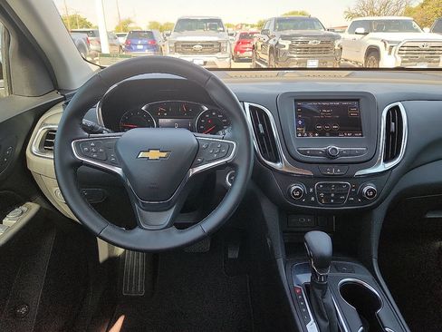 Used 2024 Chevrolet Equinox LT FWD image 6