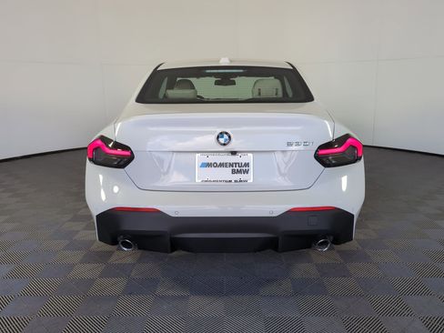 Used 2026 BMW 230i Coupe w/ Premium Package image 8