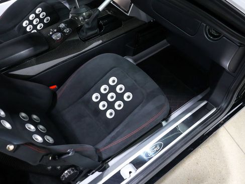 Used 2006 Ford GT RWD image 49
