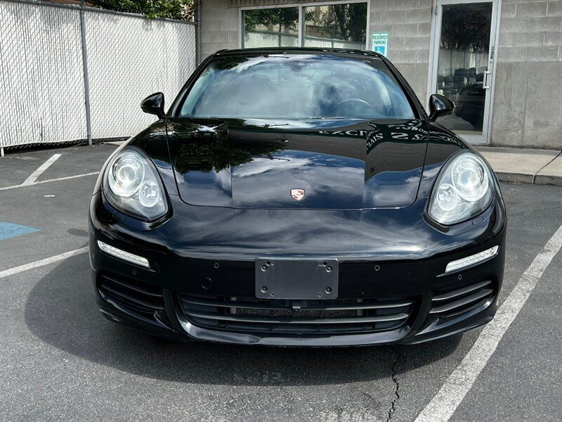 Used 2014 Porsche Panamera S RWD image 2