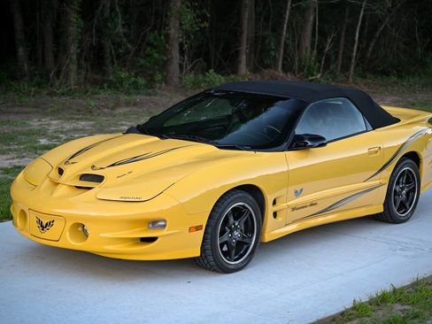 Used 2002 Pontiac Firebird Trans Am RWD image 38