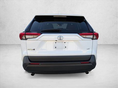 Used 2024 Toyota RAV4 LE image 7
