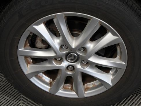 Used 2015 MAZDA MAZDA3 i Touring w/ Technology Package image 9