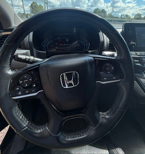 Used 2021 Honda Odyssey Touring image 11