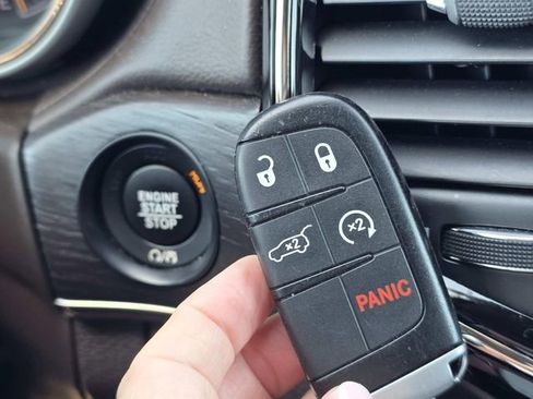 Used 2019 Jeep Grand Cherokee Summit image 20