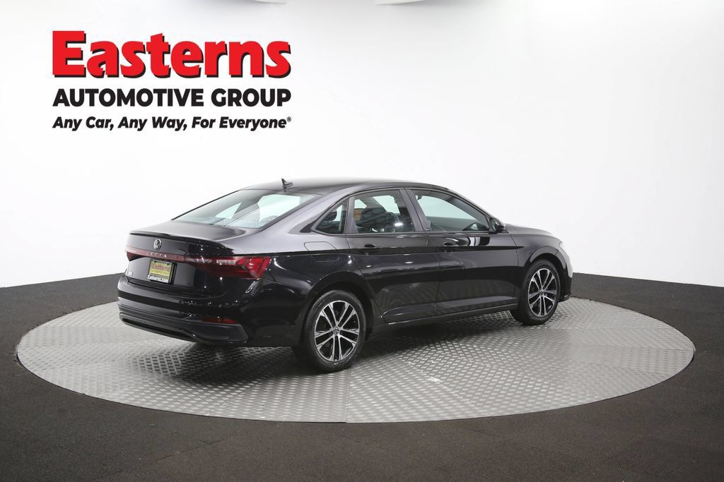 Used 2025 Volkswagen Jetta Sport FWD image 41