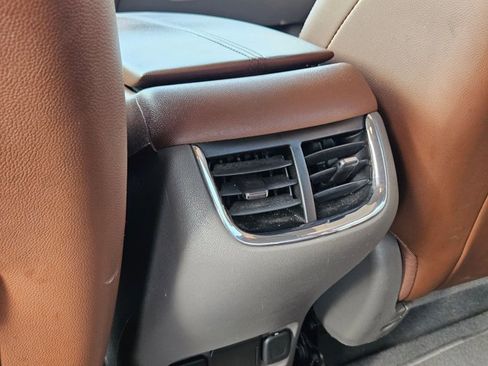 Used 2017 Chevrolet Malibu Premier w/ Premier Sun and Wheel Package image 14