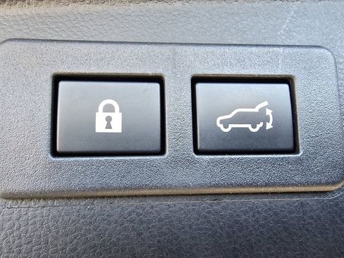 Used 2023 Subaru Outback Touring XT image 21