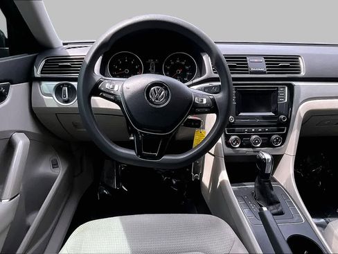 Used 2018 Volkswagen Passat 2.0T S w/ Driver Assistance Package FWD image 6