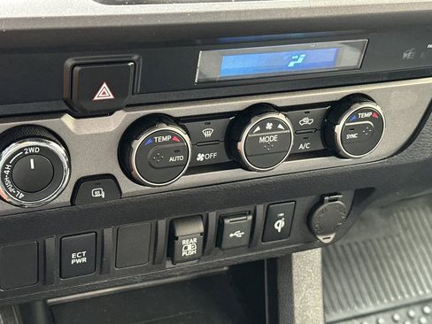Used 2023 Toyota Tacoma TRD Off-Road AWD/4WD image 21