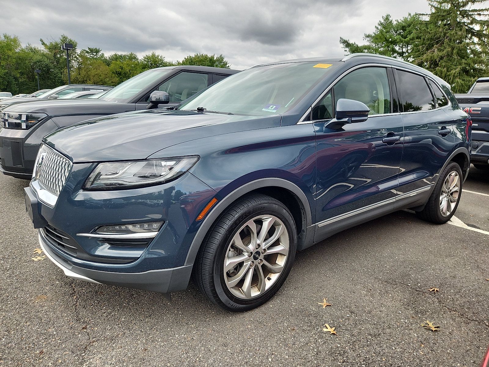 Used 2019 Lincoln MKC Select w/ Select Plus Package AWD/4WD image 5