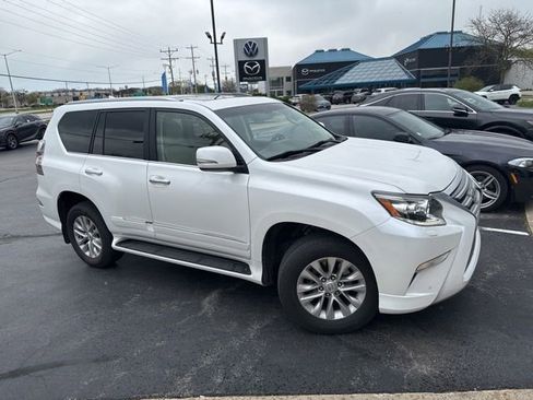 Used 2017 Lexus GX 460 Premium w/ Premium Package AWD/4WD image 2