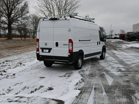 Used 2024 RAM ProMaster 2500 w/ Convenience Group FWD image 7