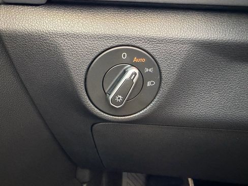 New 2025 Volkswagen Jetta SE image 23