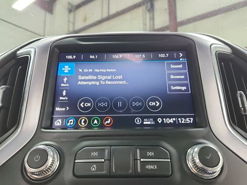 Used 2020 GMC Sierra 1500 SLT w/ SLT Premium Plus Package AWD/4WD image 30