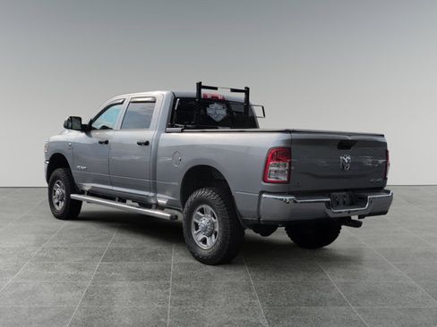 Used 2022 RAM 2500 Tradesman w/ Chrome Appearance Group AWD/4WD image 3