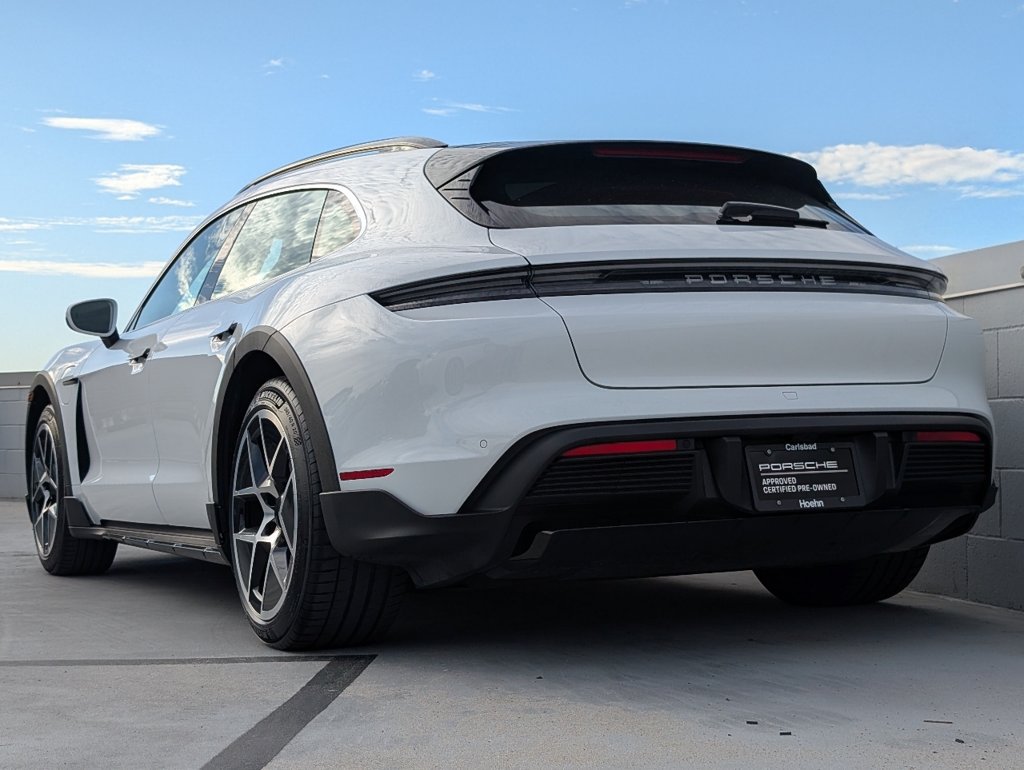 Certified 2025 Porsche Taycan 4S AWD/4WD image 3