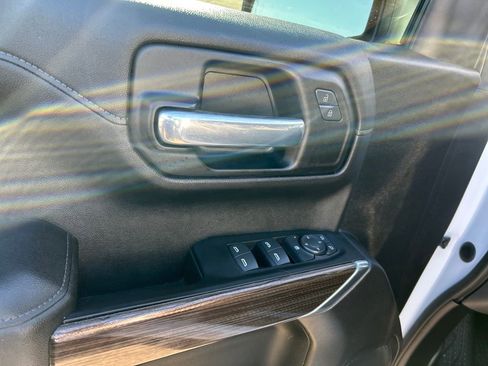 Certified 2022 Chevrolet Silverado 1500 LT image 13