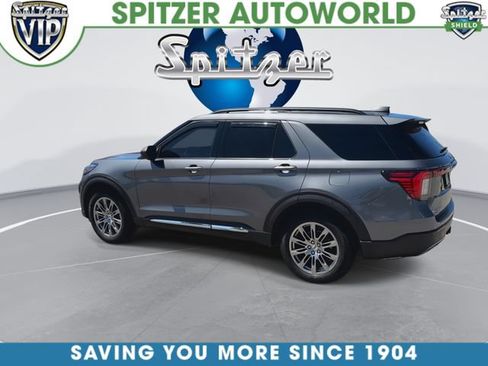Used 2025 Ford Explorer Active w/ Active Comfort Package AWD/4WD image 7