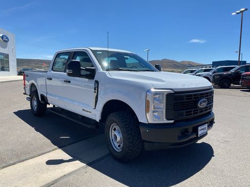 New 2026 Ford F250 XL w/ XL Off-Road Package AWD/4WD image 15